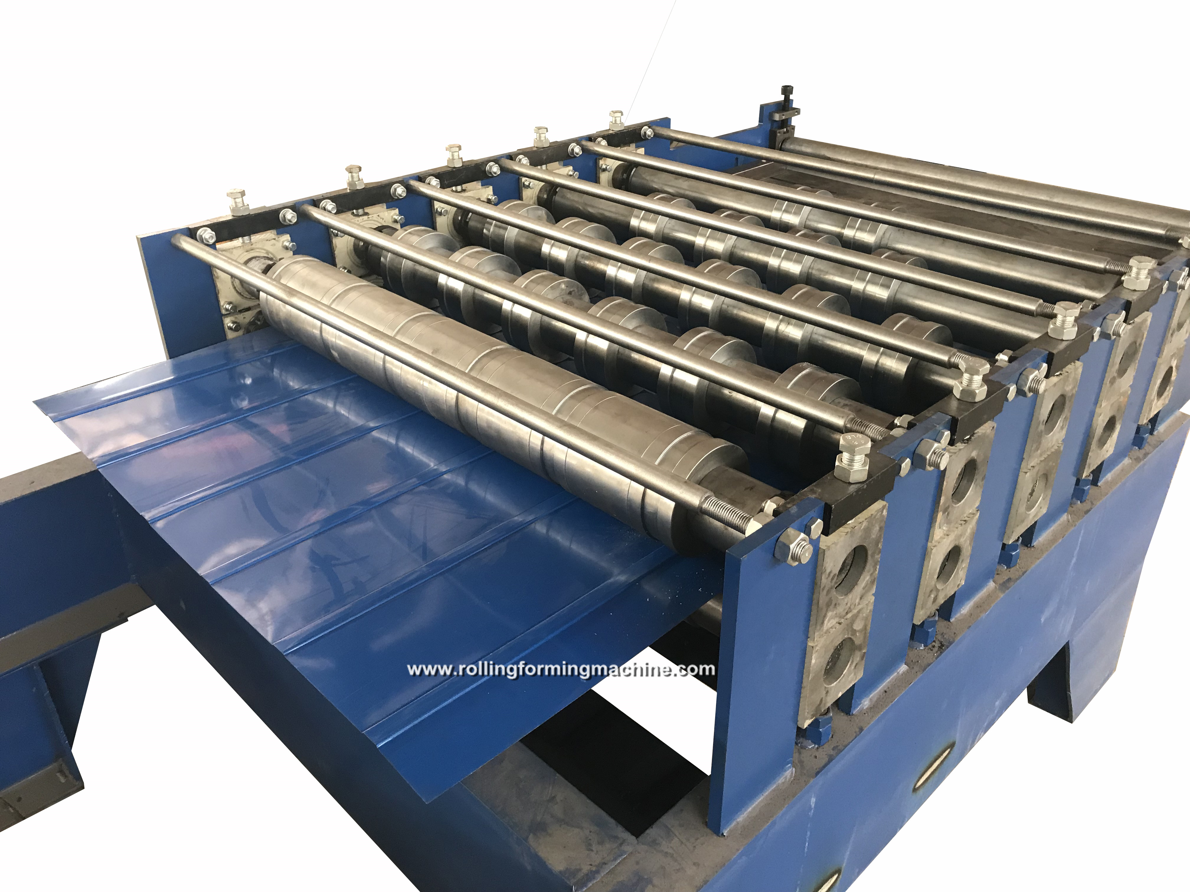 Simple low rib wall color coated roofing sheet roll forming machine
