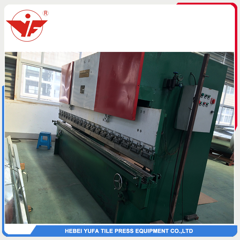 Heavy hydraulic bending machine